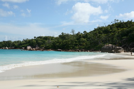 Anse Lazio.jpg